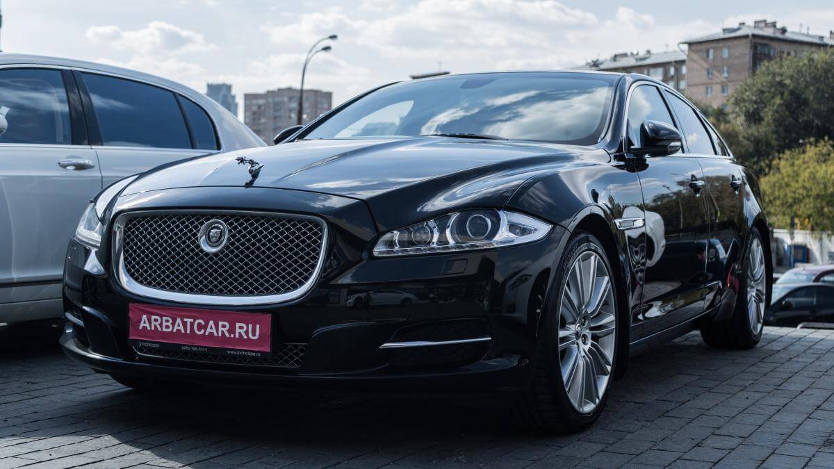 Jaguar XJ 