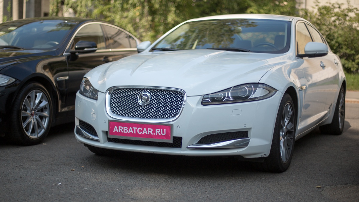 Jaguar XF